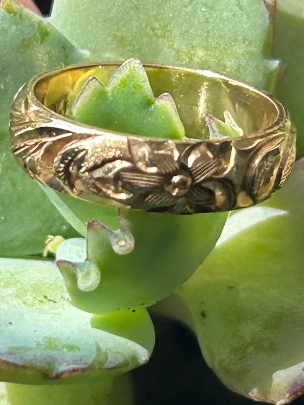14K yellow Gold Hawaiian Floral Scroll Pinky toe Band Ring size 1.75. Or pendant
